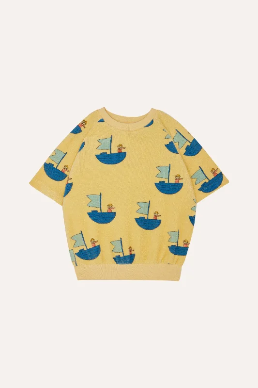 THE CAMPAMENTO YELLOW SAILBOAT SWEATSHIRT